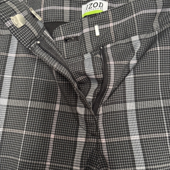 IZOD Golf pants - Picture 2 of 3